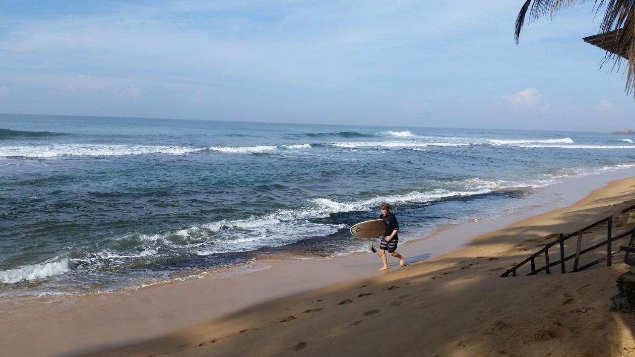 Hansa Surf Hotel Hikkaduwa Exterior foto